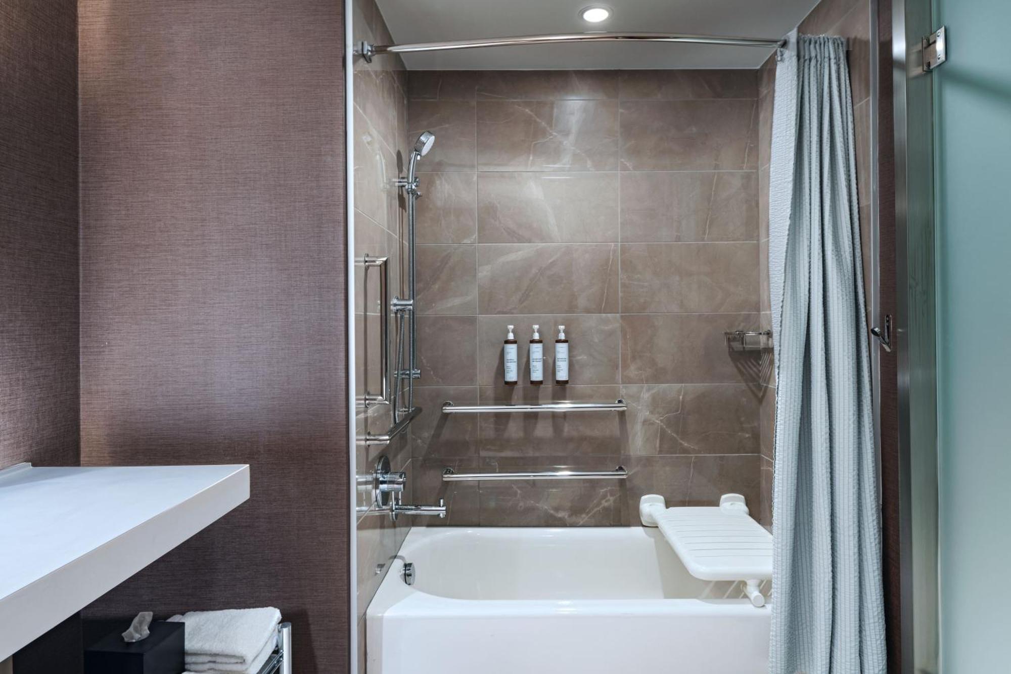 Ac Hotel By Marriott Waco Downtown ภายนอก รูปภาพ